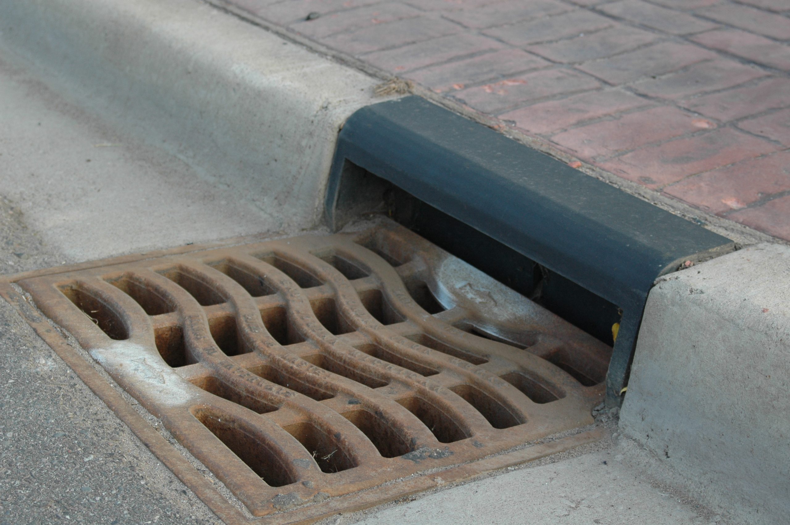 Curb Inlet Hood - Image 3