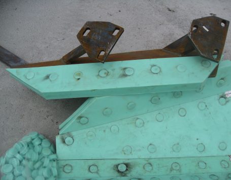 Wrap-Around Blade Liners
